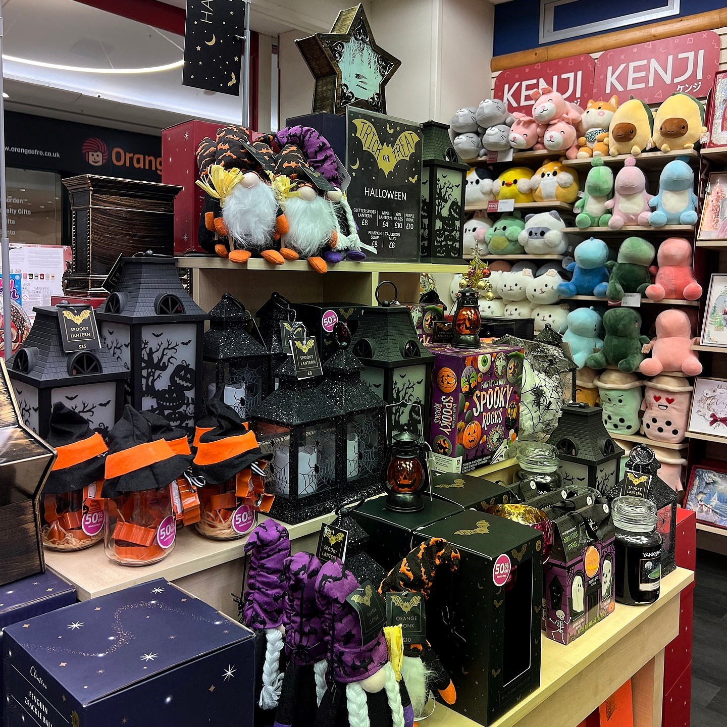 Halloween Games and Accessories at Clintons! 🎃