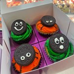 Halloween Cupcakes at Cake Box! 🕷🧁